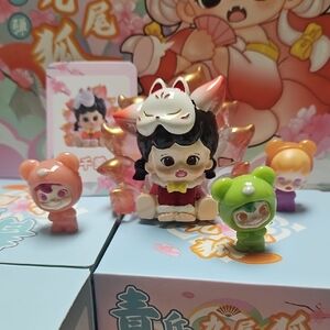 Nine Taile Fox Of Qingqui Open Box New Confirmed Plus 3 Minis Lights Up